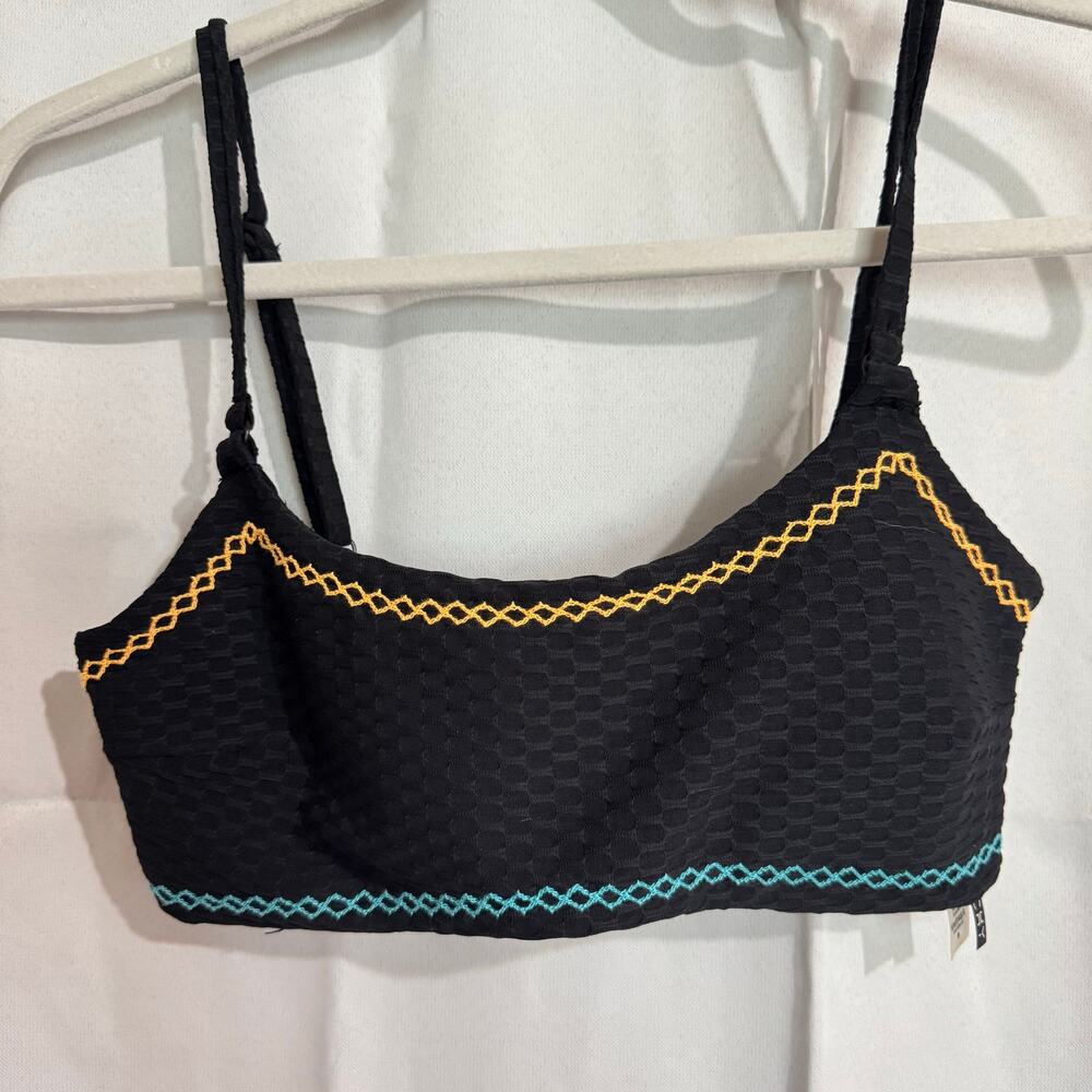 Vetchy Kingston Black Bikini Top Size Medium Stretch Textured Fabric Like New
